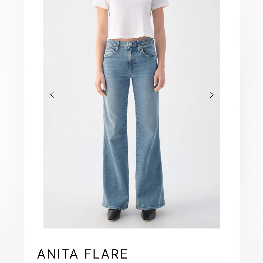 AMO Denim - Anita Flare Jean in Eternal - size 28